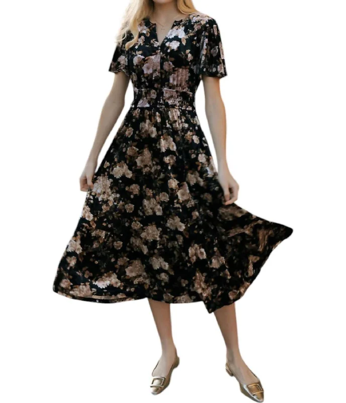 Explore What'S New Chic Allure Velvet Floral Dress In Black