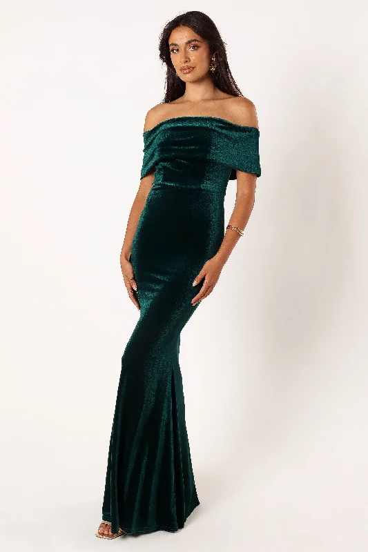 Laid-Back Fashion Offers Minimalist Chic Adair Off Shoulder Maxi Dress - Emerald Green