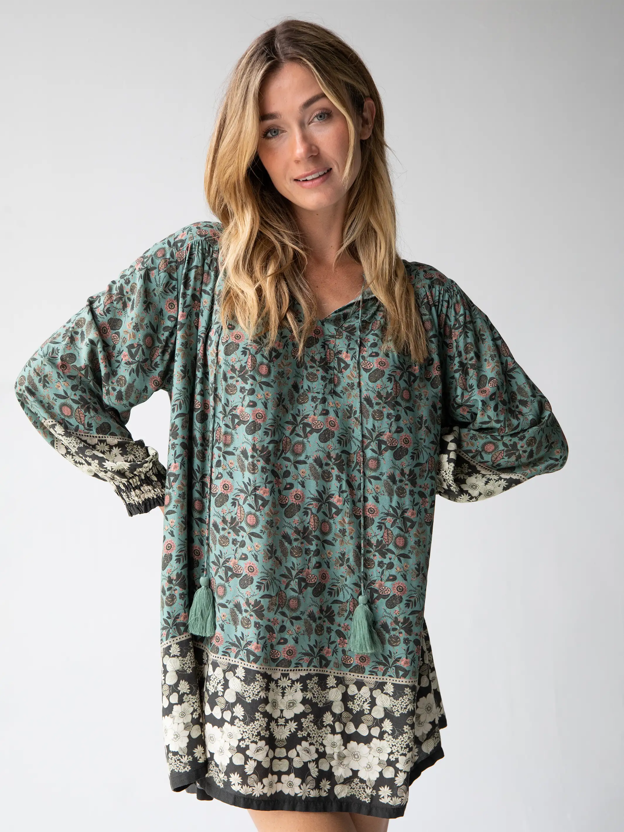 Explore What'S New Elevated Style Dara V-Neck Tunic Dress - Sage Black Floral Border