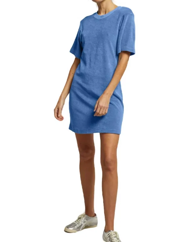 Spring Fashion Chic Urban Fashion Look Tee Shirt Dress In Blue