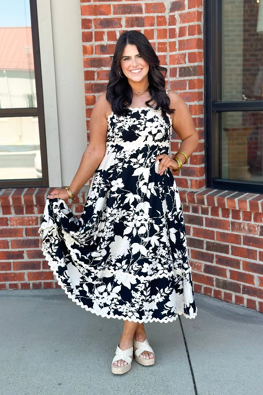 Flash Sale Fever Timeless Elegant Black Floral Detail Dress *Final Sale*