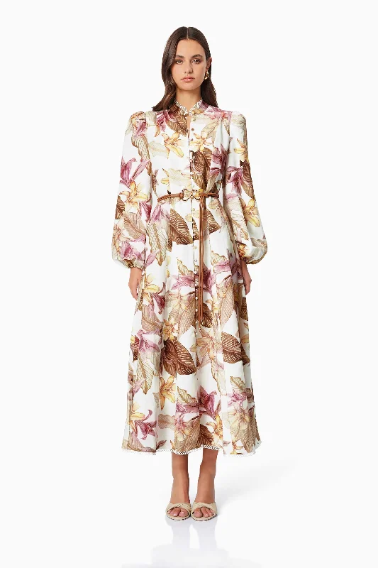 Dive Into Trendy Styles Effortless Style Meadow Floral Day Dress In White