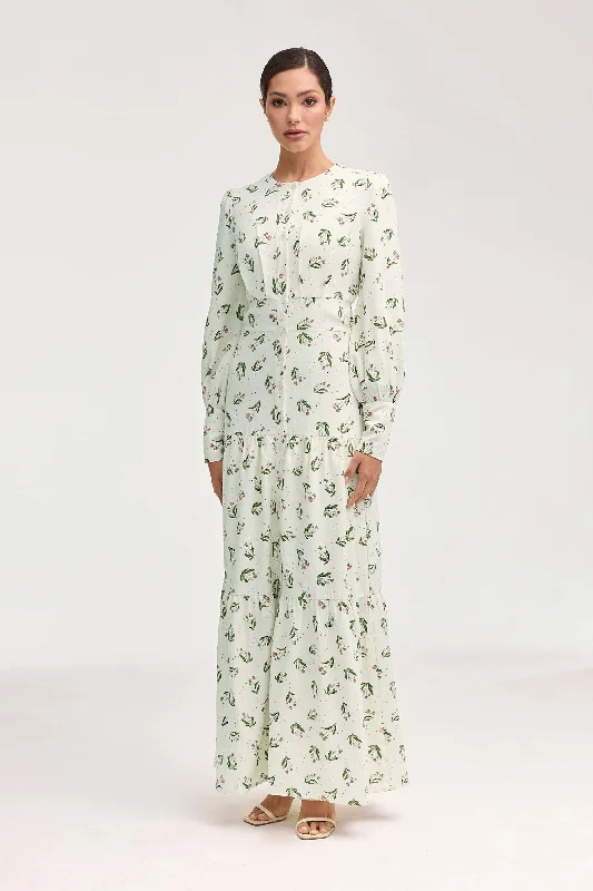 Glamorous Fashion Offers Refined Look Paloma Floral Maxi Dress