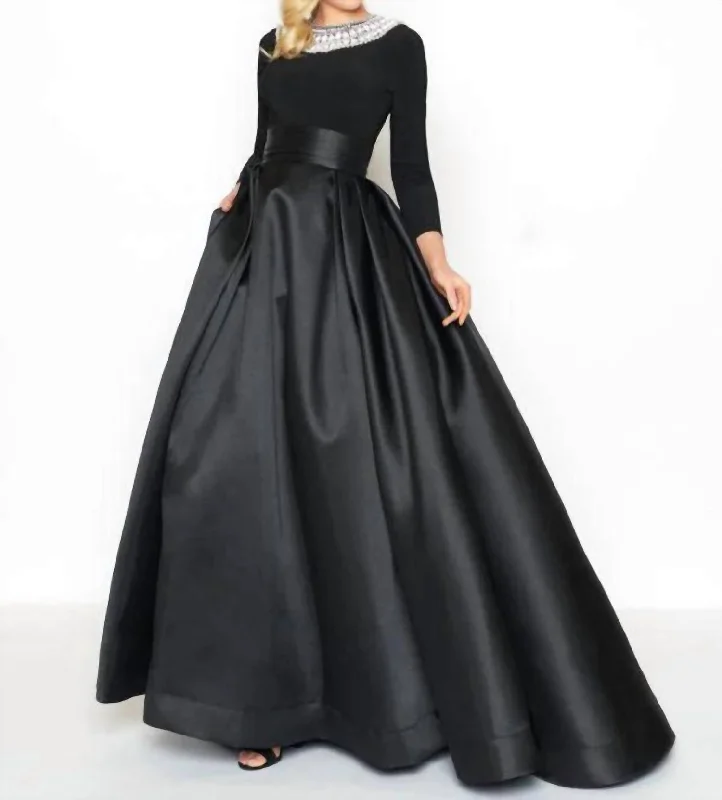 Comfort Meets Fashion Effortless Sophistication Long Sleeve Ball Gown In Black