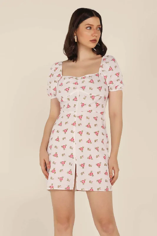 Laid-Back Fashion Offers Chic Urban Fashion Look Ditsy Floral dress in White