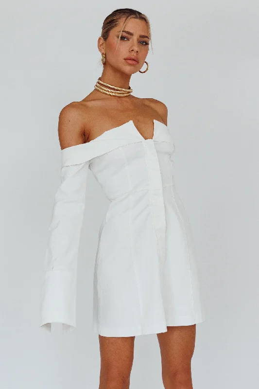 Final Sale Graceful Drape Tamra Long Sleeve Off-Shoulder Zip Dress White