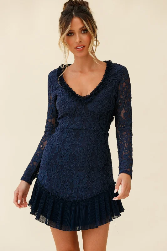 Swimwear Summer Blowout Refined Simplicity Isabella Long Sleeve Open Back Lace Dress Navy