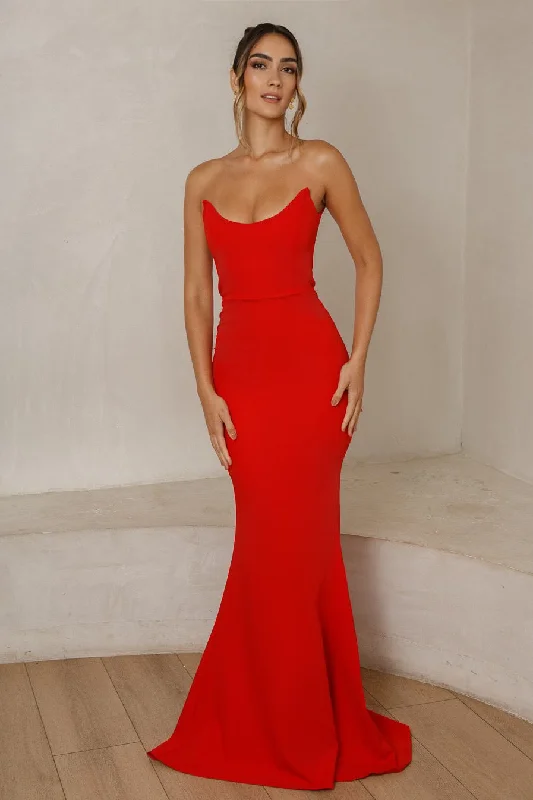 Season Offer Sleek Design Celine Gown - Red