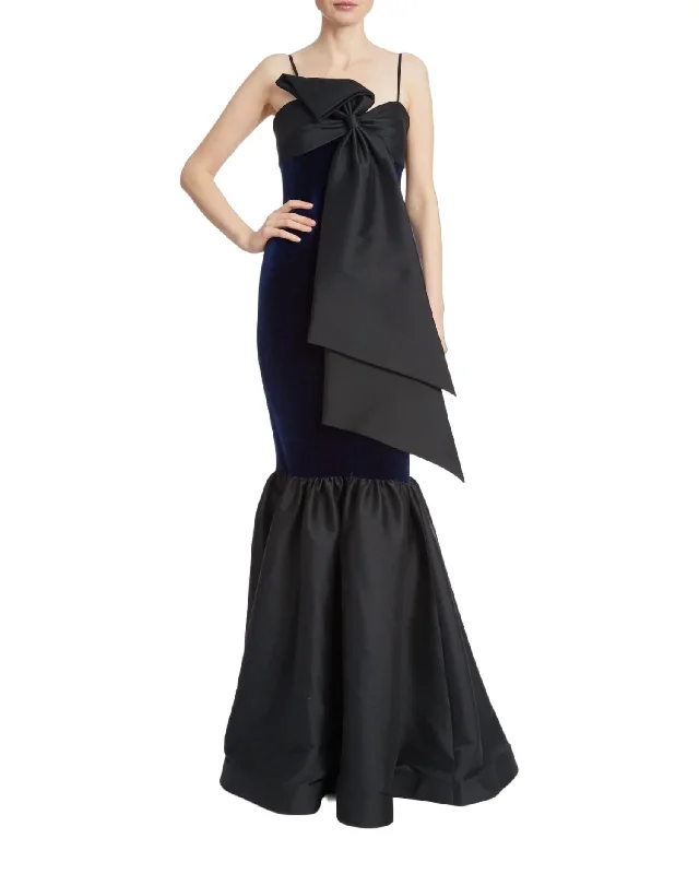 Sporty Fashion Offers Art Deco Geometric Pattern Look Two-Tone Velvet Bow Mermaid Gown In Midnight Black