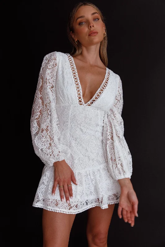 High-End Style Discounts Feminine Soft - Hued Look Summer Wine Long Sleeve Lace Dress White