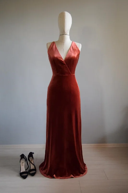 Gift Ideas Boho - Chic Festival - Ready Style V-Neck Sleeveless Velvet Long Bridesmaid Dress