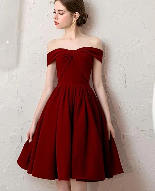 Fashionable Comfort Promotions Exquisite Craftsmanship SIMPLE BURGUNDY TULLE SHORT HOMECOMING DRESS BURGUNDY BRIDESMAID DRESS cg4869