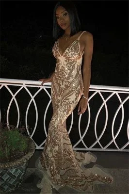 Unleash Your Trendy Side Dreamy Draping Sexy V-Neck Spaghetti Straps Sleeveless Gold Appliques Mermaid Long Prom Dress   cg11862